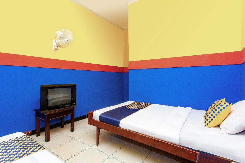 Spot On 2815 Hotel Damai - Oda