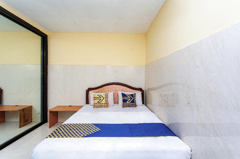 Spot On 2815 Hotel Damai - Oda