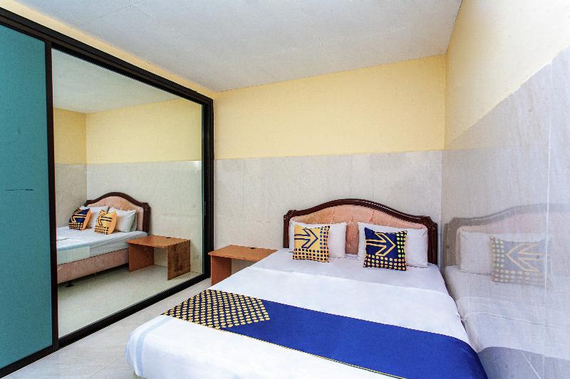 Spot On 2815 Hotel Damai - Oda