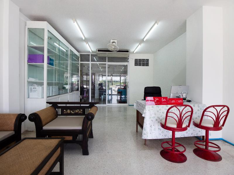 OYO 908 Sabai Place - Lobi