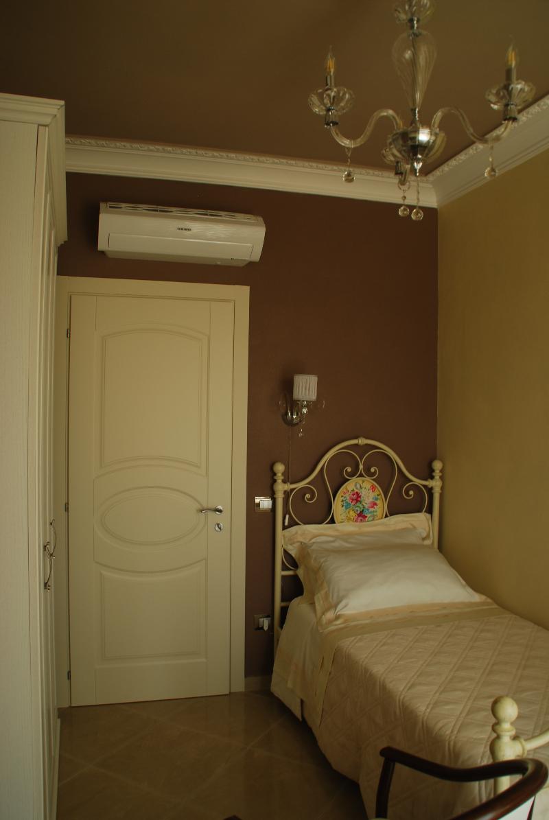 Daphnae House - Oda