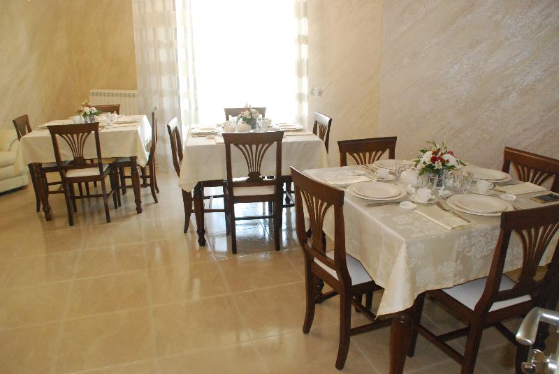 Daphnae House - Restoran