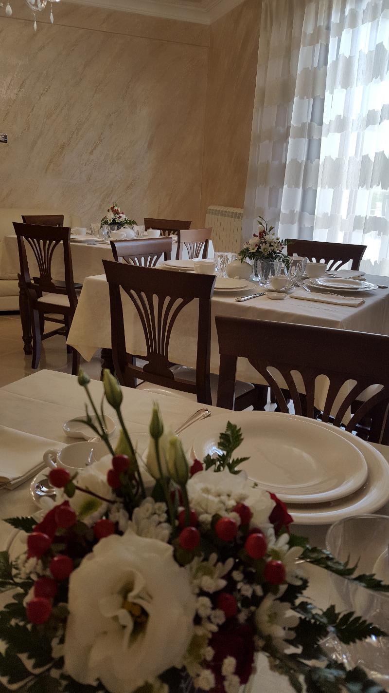Daphnae House - Restoran