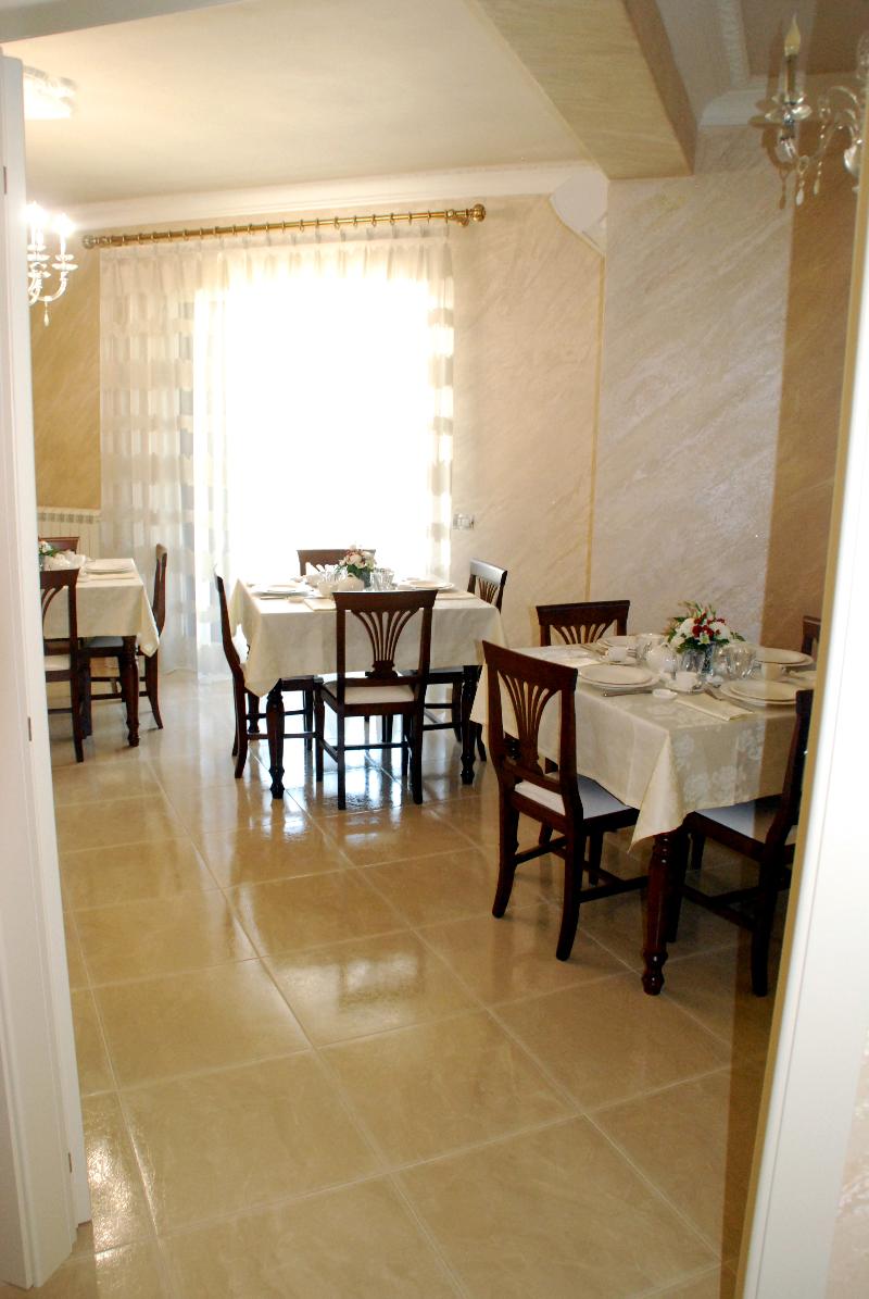 Daphnae House - Restoran