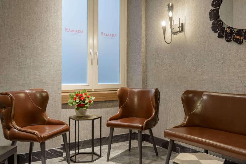 Ramada By Wyndham Budapest City Center - Lobi