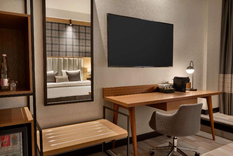Ramada By Wyndham Budapest City Center - Oda