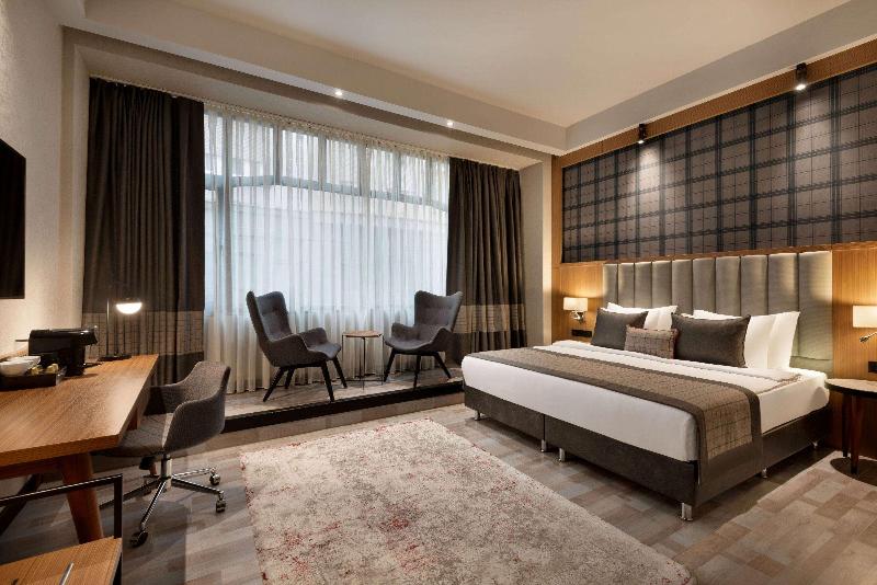 Ramada By Wyndham Budapest City Center - Oda