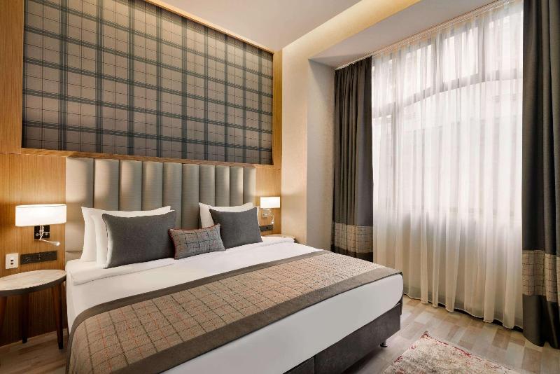 Ramada By Wyndham Budapest City Center - Oda