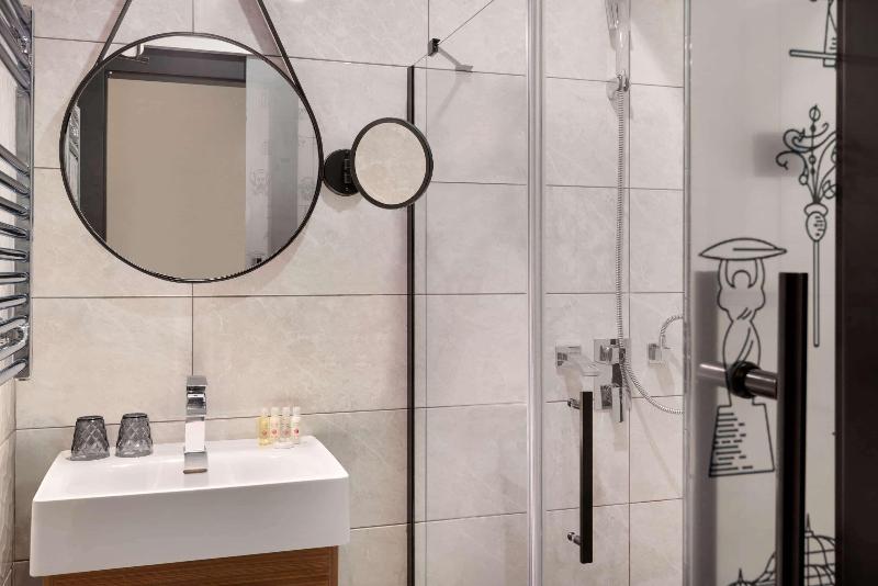Ramada By Wyndham Budapest City Center - Oda