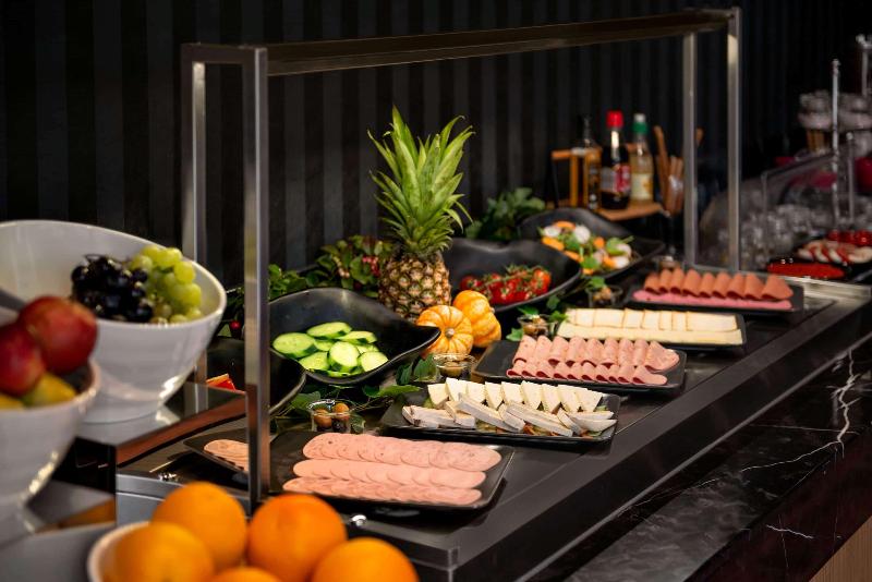 Ramada By Wyndham Budapest City Center - Restoran