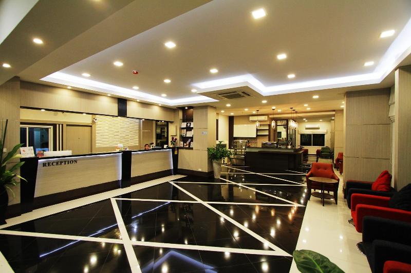 The Contrast Condo - Lobi