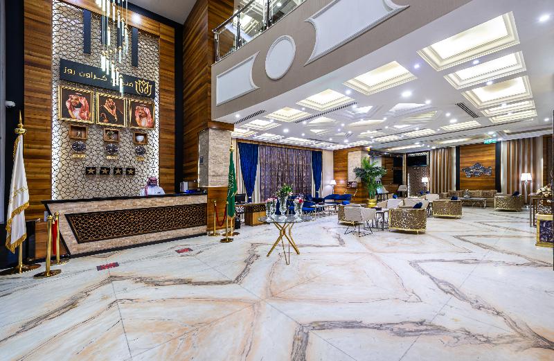 Crown Rose Hotel - Lobi