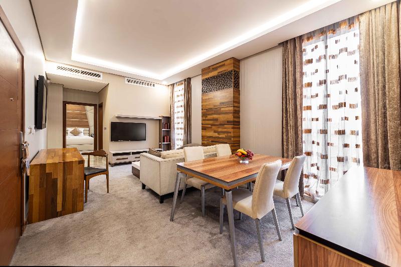 Crown Rose Hotel - Oda