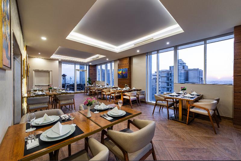 Crown Rose Hotel - Restoran