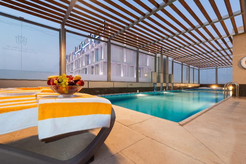 Crown Rose Hotel - Teras