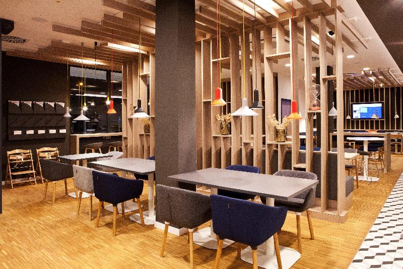 Holiday Inn Express Munich - Olympiapark - Bar