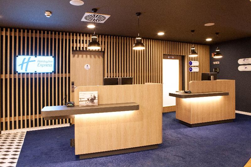 Holiday Inn Express Munich - Olympiapark - Lobi