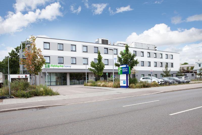 Holiday Inn Express Munich - Olympiapark - Genel