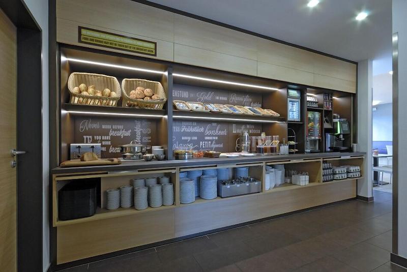 B&B Hotel Frankfurt City-Ost - Restoran