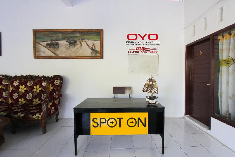 SPOT ON 2042 Zam Zam Family Syariah - Lobi