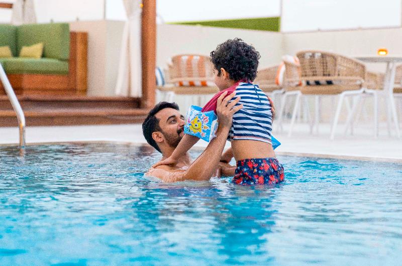 Holiday Inn & Suites Jubail Taibah - Oda