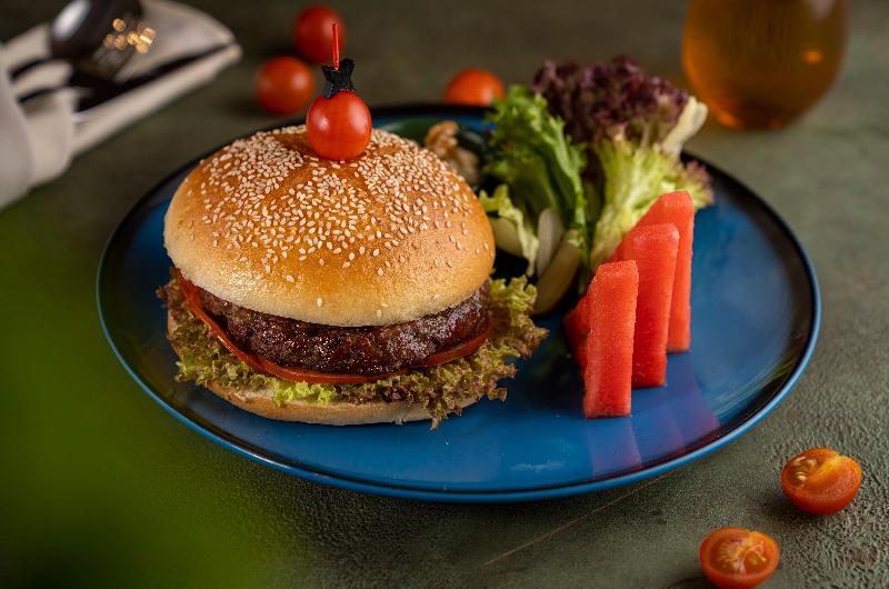 Holiday Inn & Suites Jubail Taibah - Oda