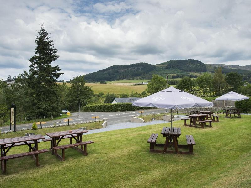 CRAIGVRACK HOTEL AND RESTAURANT - Teras