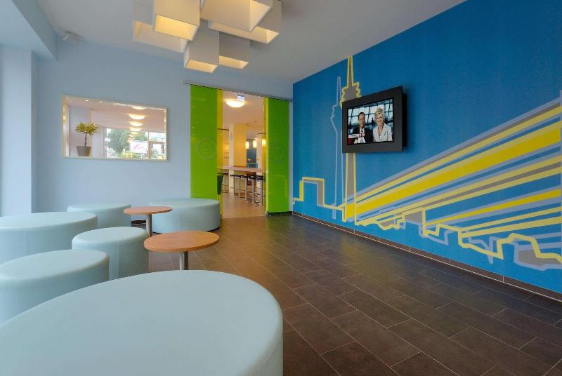 B&B Hotel Düsseldorf-Mitte - Lobi