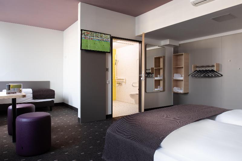 B&B Hotel Düsseldorf-Mitte - Oda