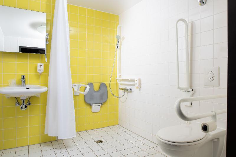 B&B Hotel Düsseldorf-Mitte - Oda