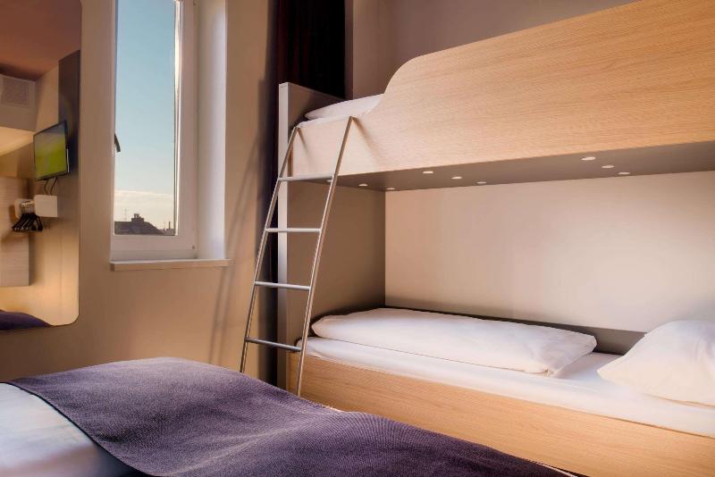B&B Hotel Düsseldorf-Mitte - Oda