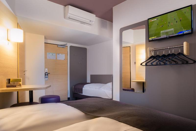 B&B Hotel Düsseldorf-Mitte - Oda
