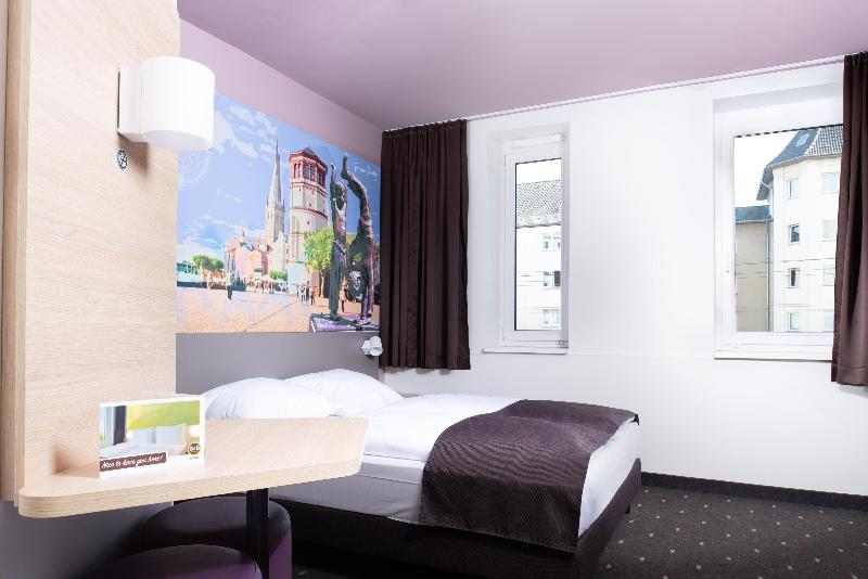 B&B Hotel Düsseldorf-Mitte - Oda