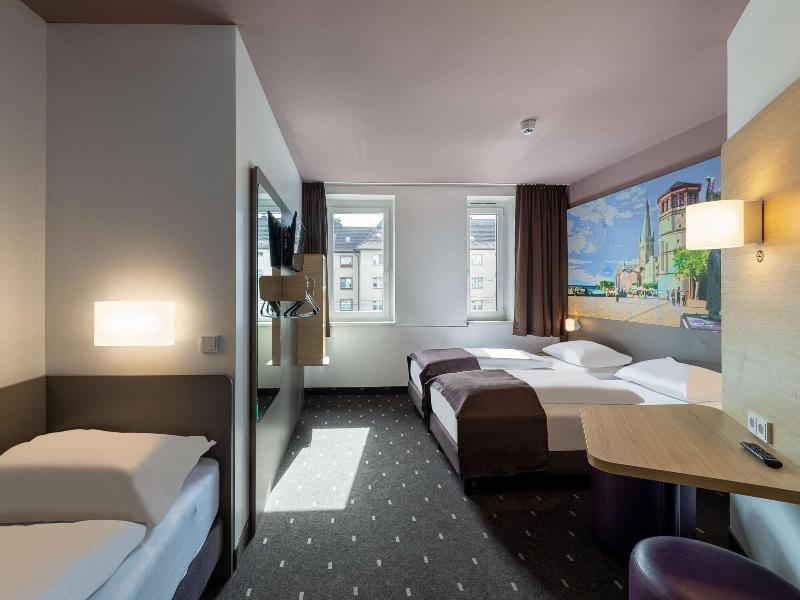 B&B Hotel Düsseldorf-Mitte - Oda