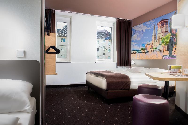 B&B Hotel Düsseldorf-Mitte - Oda