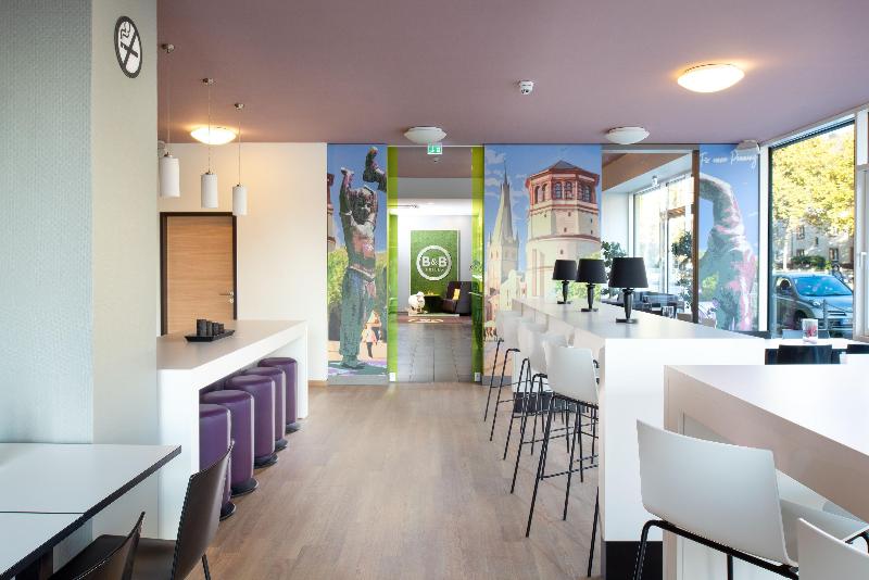 B&B Hotel Düsseldorf-Mitte - Oda