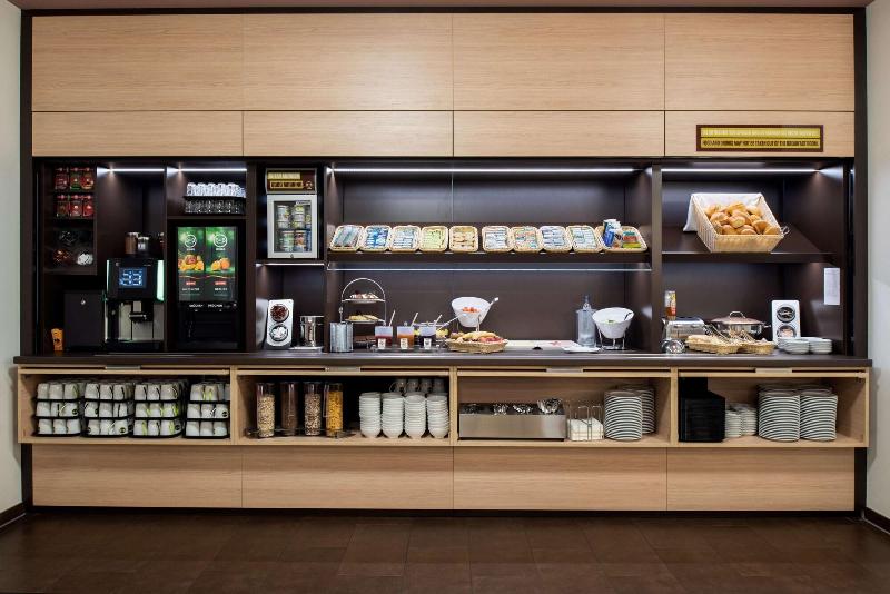 B&B Hotel Düsseldorf-Mitte - Restoran