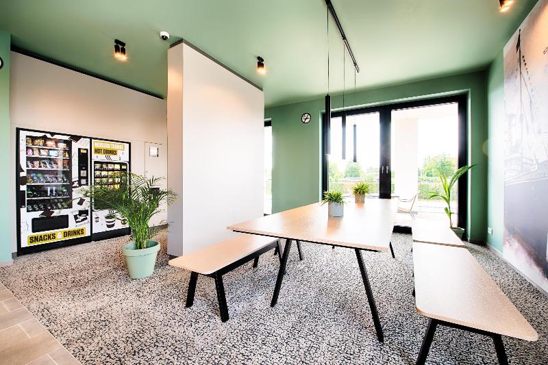 B&B Hotel Wilhelmshaven - Lobi