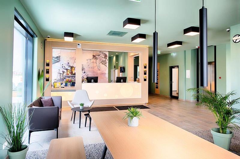 B&B Hotel Wilhelmshaven - Lobi