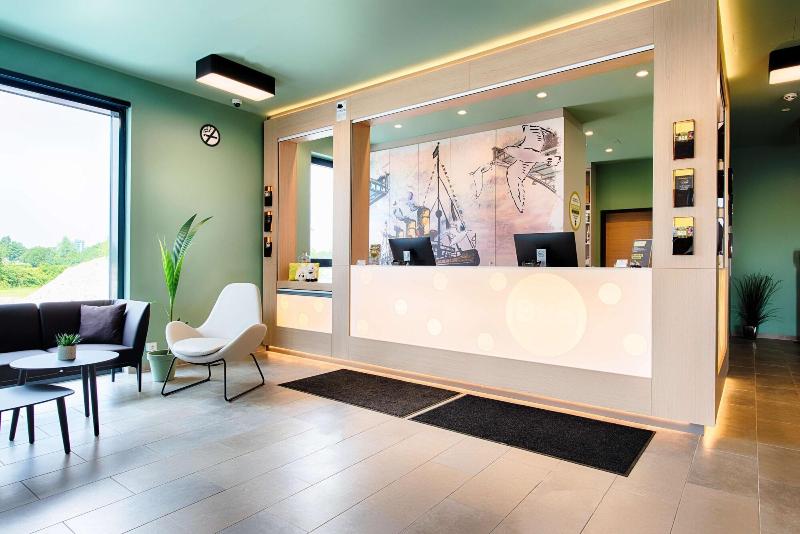 B&B Hotel Wilhelmshaven - Lobi