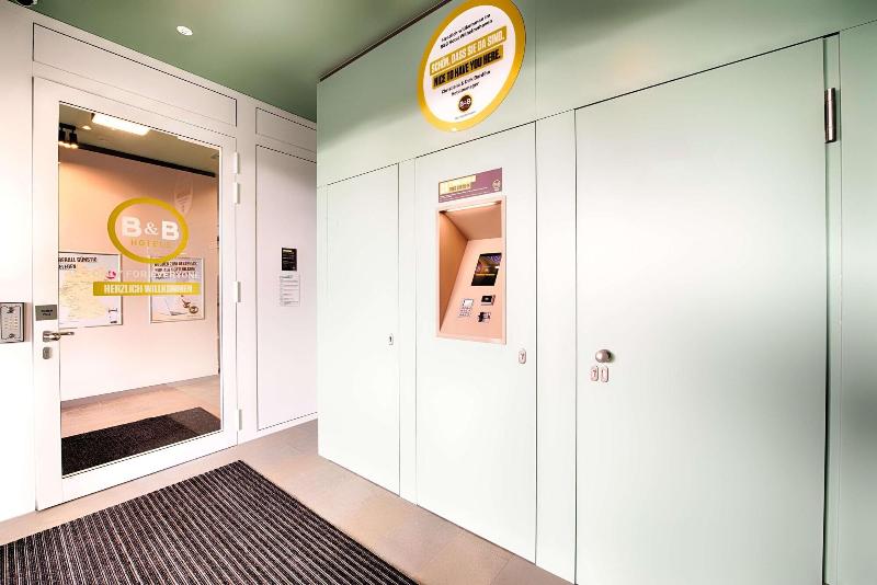 B&B Hotel Wilhelmshaven - Lobi