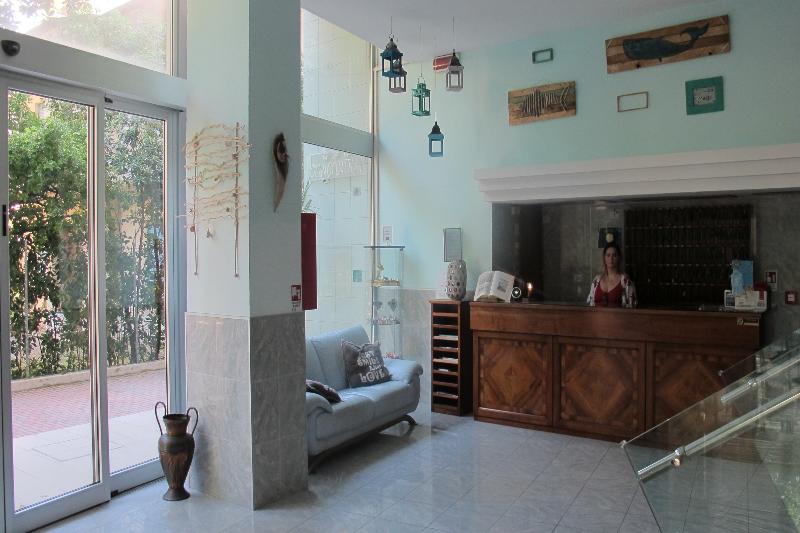 Hotel Concordia - Lobi