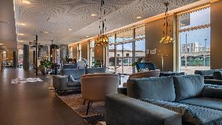 Holiday Inn - the niu, Ridge Halle Central Station fotoÄŸrafÄ±
