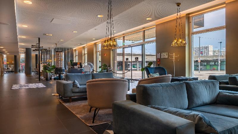 Holiday Inn - the niu, Ridge Halle Central Station - Genel