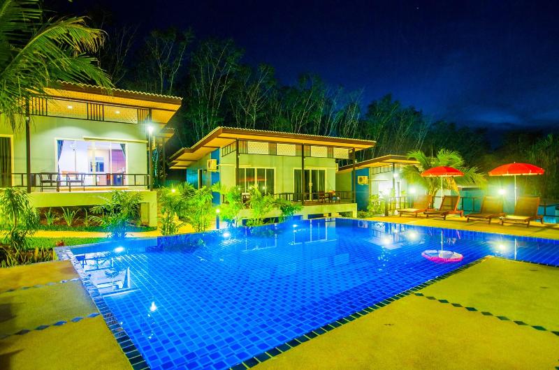 Chom Phu Resort Khaolak - Oda