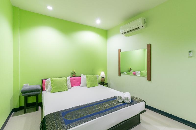 Chaiyo Resort Phuket by ZUZU - Oda