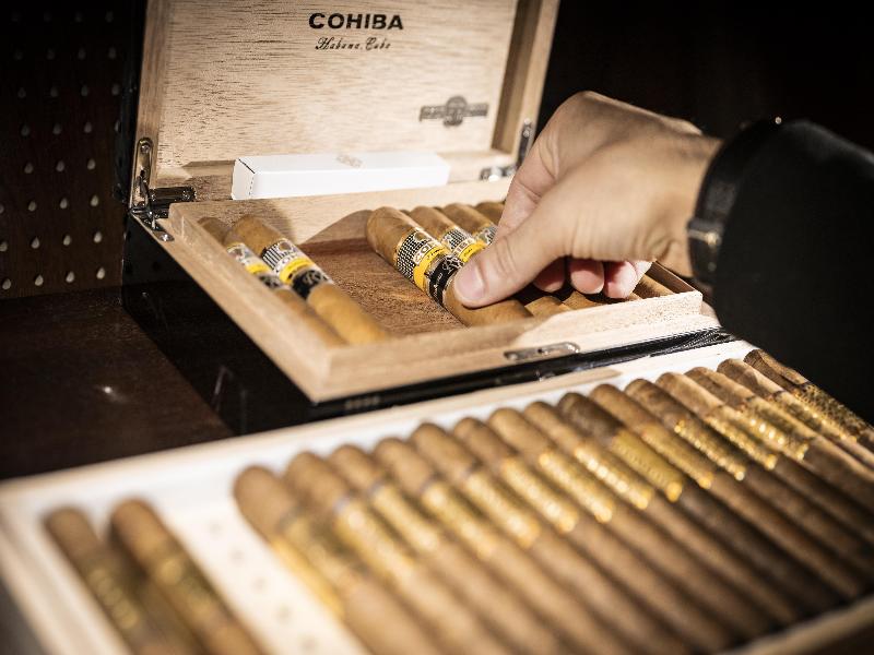 The Alpina Gstaad - Bar