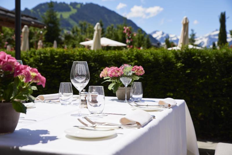 The Alpina Gstaad - Teras