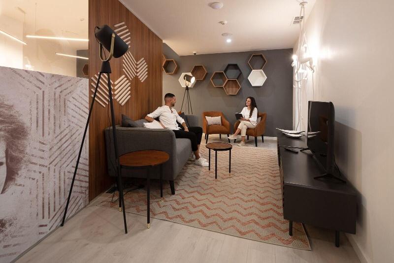 The Icons Hotel - Lobi