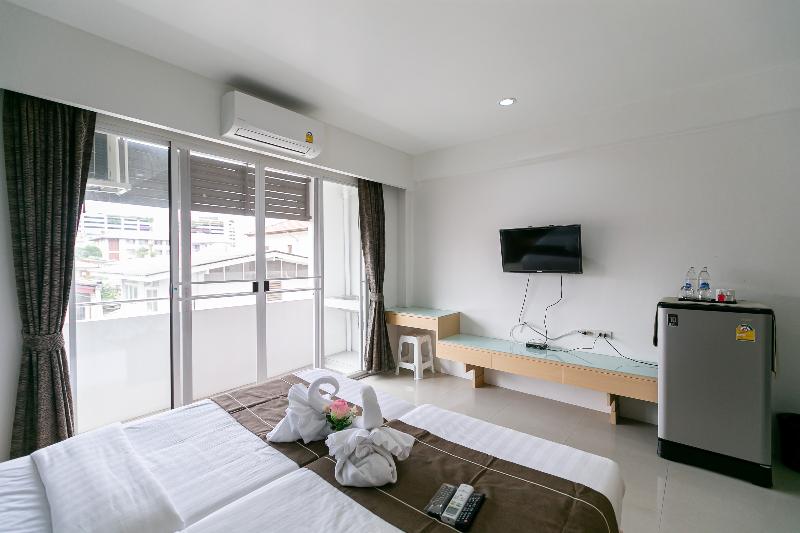 Ruan Plaisoi Apartment by ZUZU - Oda